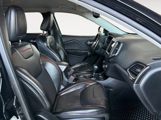 2020 Jeep Cherokee Trailhawk
