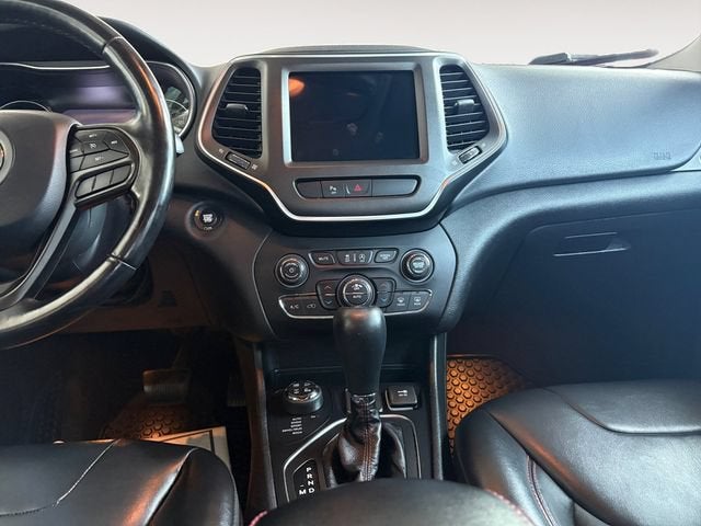 2020 Jeep Cherokee Trailhawk