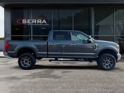 2017 Ford Super Duty F-250 SRW Lariat