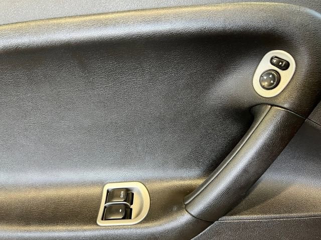 2007 Pontiac Solstice Base