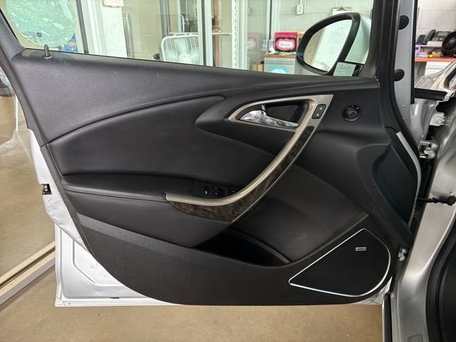 2014 Buick Verano Leather Group
