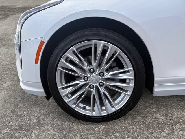 2023 Cadillac CT4 Premium Luxury