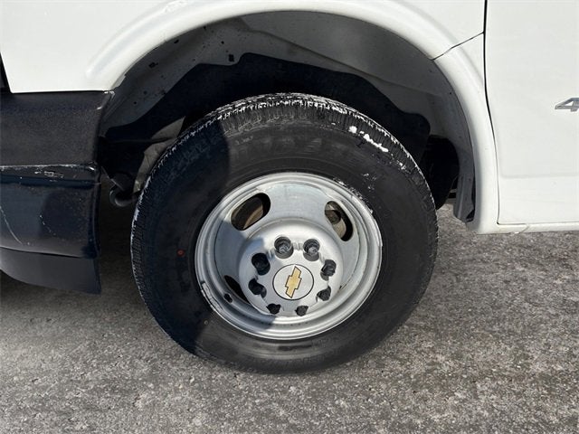 2017 Chevrolet Express Cutaway 4500 Base