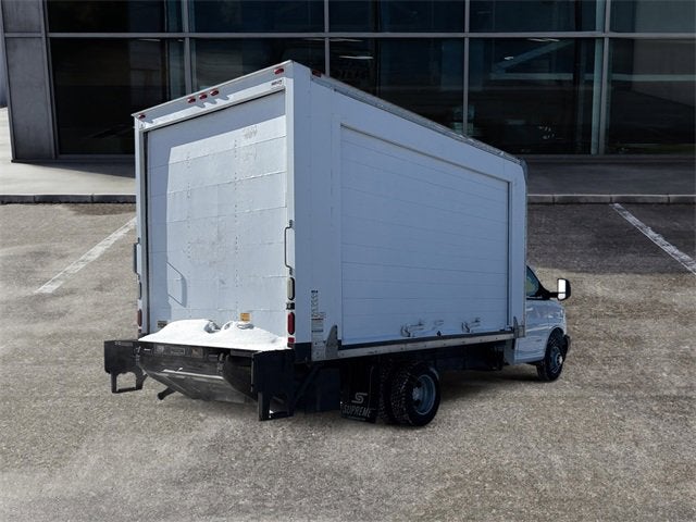 2017 Chevrolet Express Cutaway 4500 Base