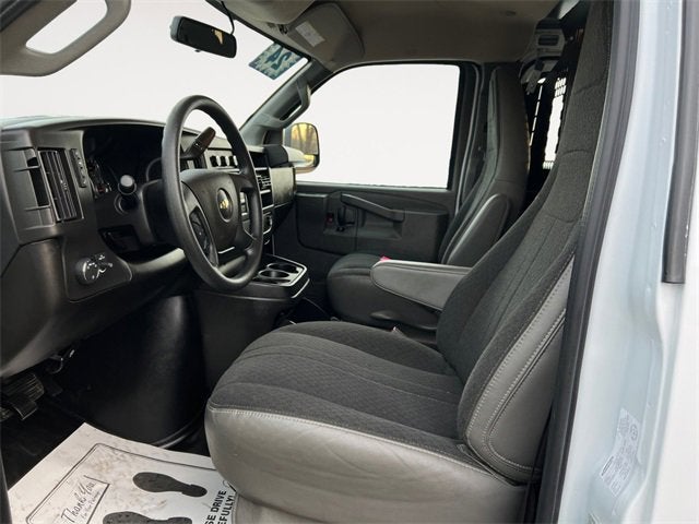2024 Chevrolet Express Cargo 2500 WT