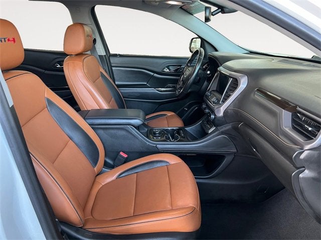 2020 GMC Acadia AT4