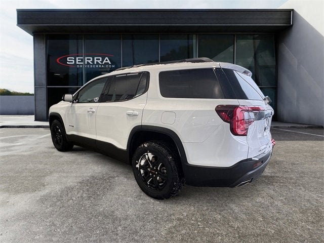 2023 GMC Acadia AT4