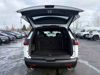 2022 Chevrolet Traverse LT Cloth