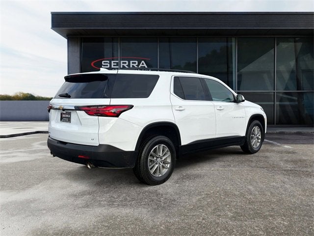 2022 Chevrolet Traverse LT Cloth