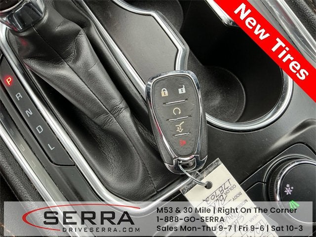 2021 Chevrolet Traverse LT Cloth