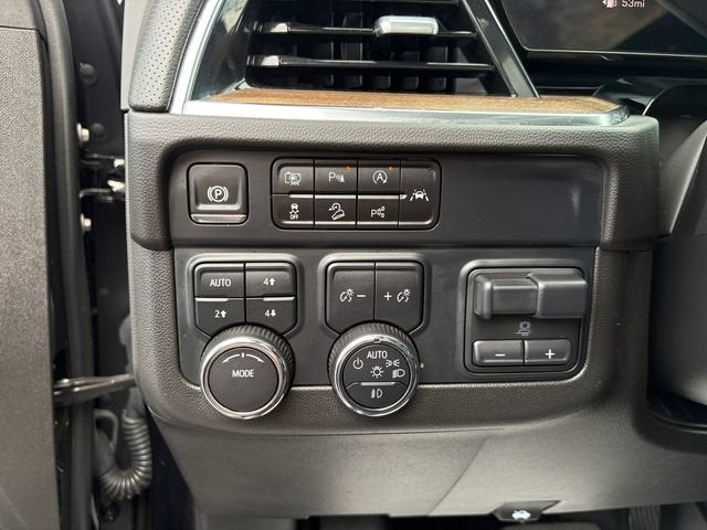 2025 Chevrolet Suburban High Country
