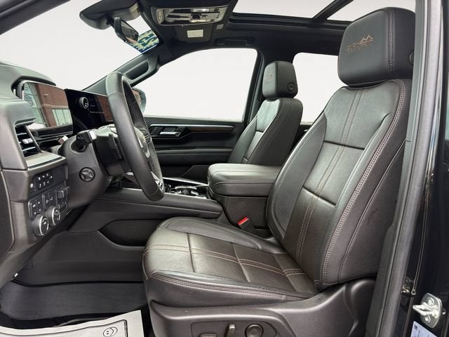 2025 Chevrolet Suburban High Country