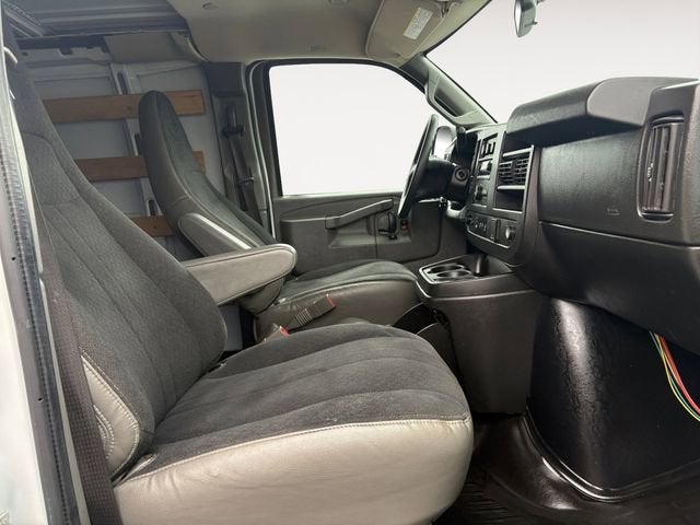 2021 GMC Savana Cargo 2500 Base