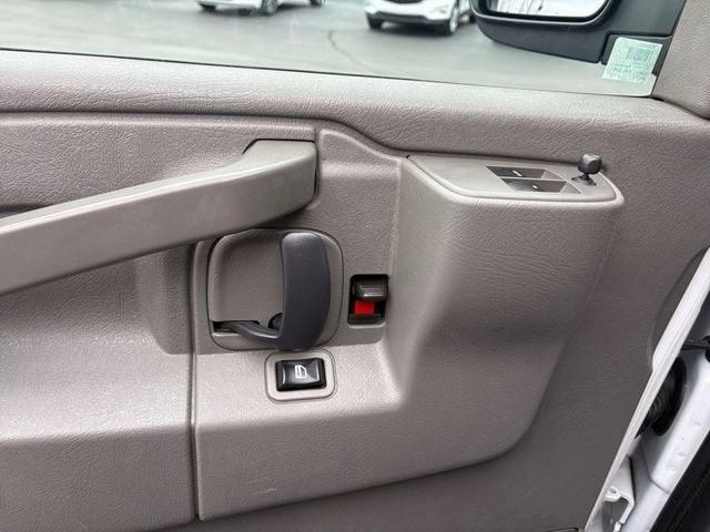 2021 GMC Savana Cargo 2500 Base