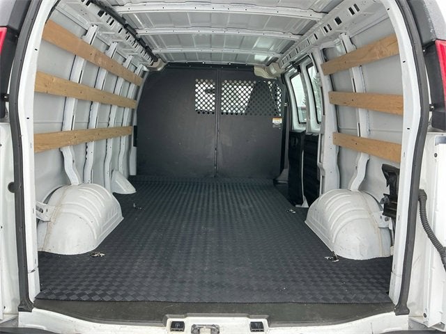 2023 GMC Savana Cargo 2500 Work Van