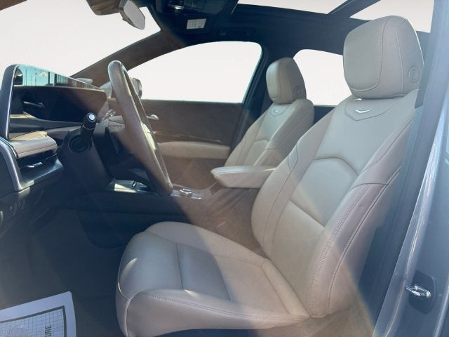 2024 Cadillac XT4 Luxury