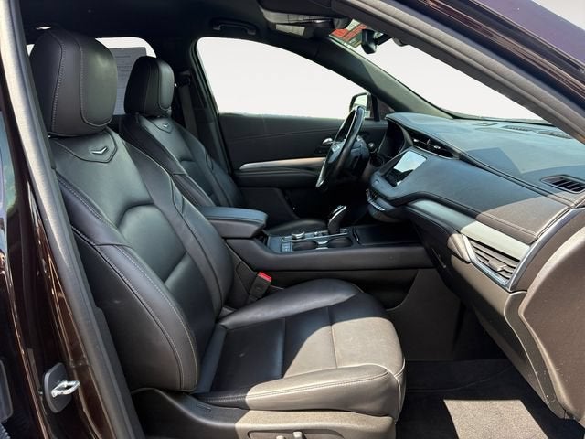 2021 Cadillac XT4 FWD Premium Luxury