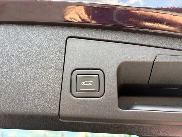 2021 Cadillac XT4 FWD Premium Luxury