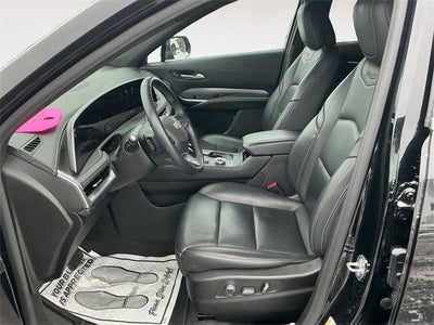 2024 Cadillac XT4 Premium Luxury