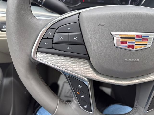 2023 Cadillac XT5 Premium Luxury