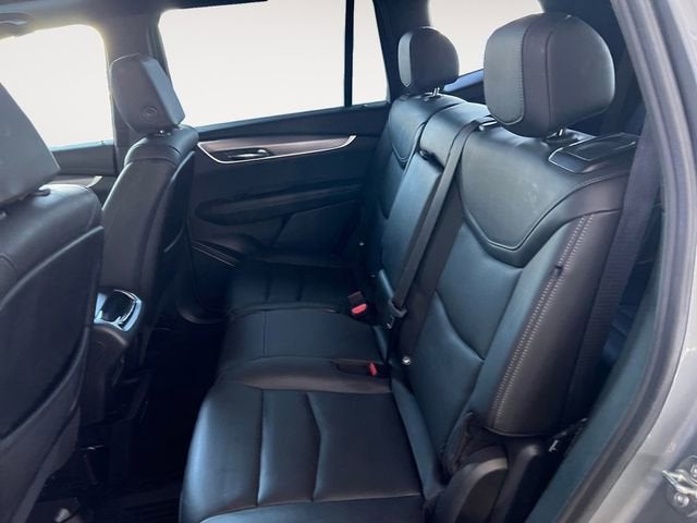 2025 Cadillac XT6 Luxury