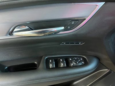 2025 Cadillac XT6 Luxury