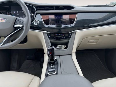 2023 Cadillac XT6 Premium Luxury