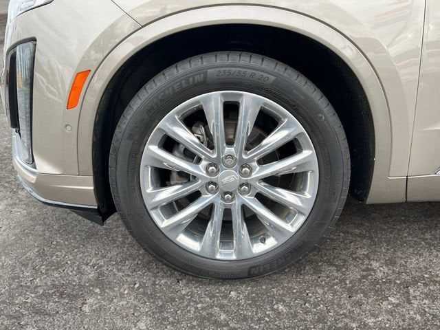 2023 Cadillac XT6 Premium Luxury
