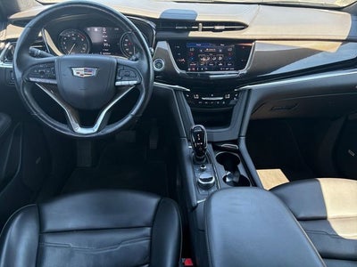 2022 Cadillac XT6 Premium Luxury