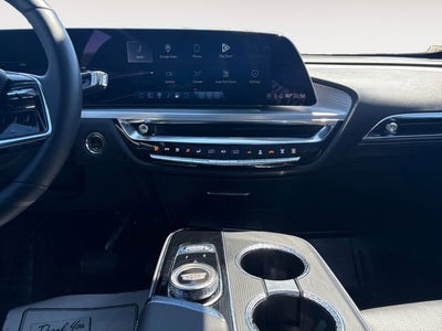 2024 Cadillac LYRIQ Luxury 1