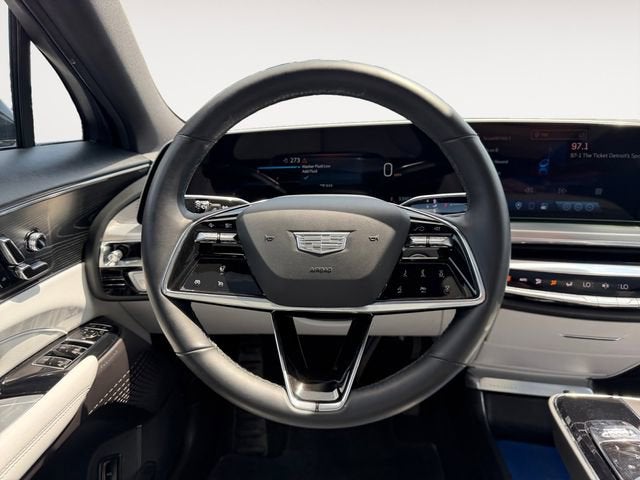 2024 Cadillac LYRIQ Luxury 1