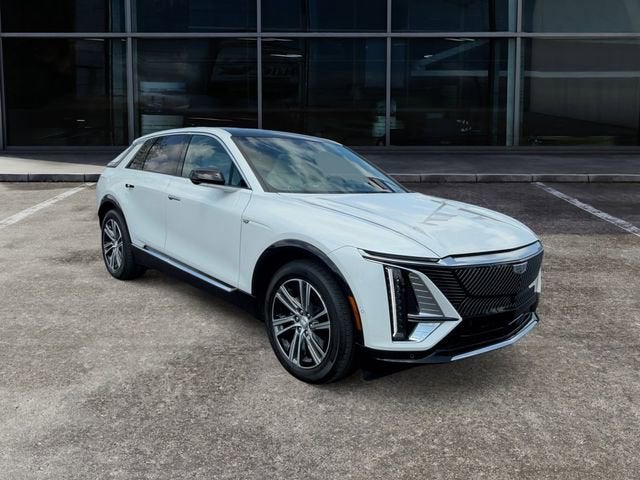 2024 Cadillac LYRIQ Luxury 1
