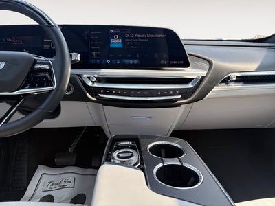 2024 Cadillac LYRIQ Luxury 2