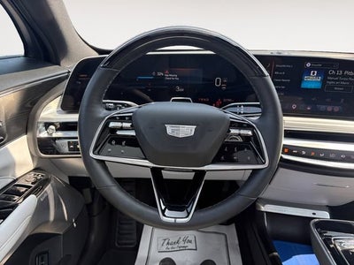 2024 Cadillac LYRIQ Luxury 2