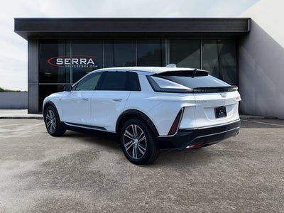 2024 Cadillac LYRIQ Luxury 2