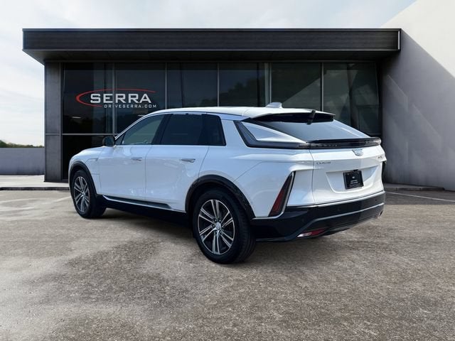 2024 Cadillac LYRIQ Luxury 2