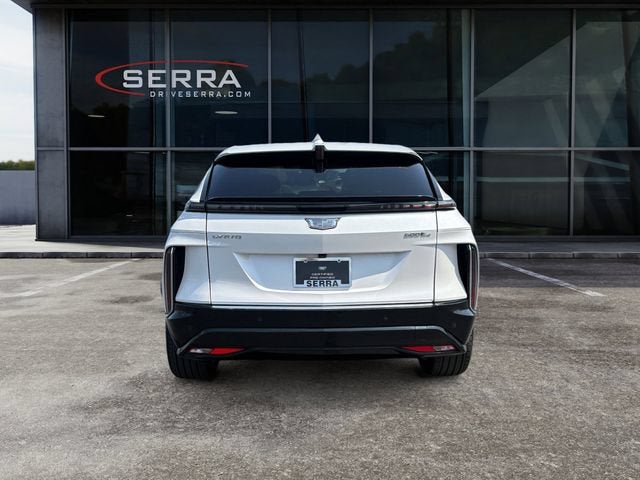 2024 Cadillac LYRIQ Luxury 2