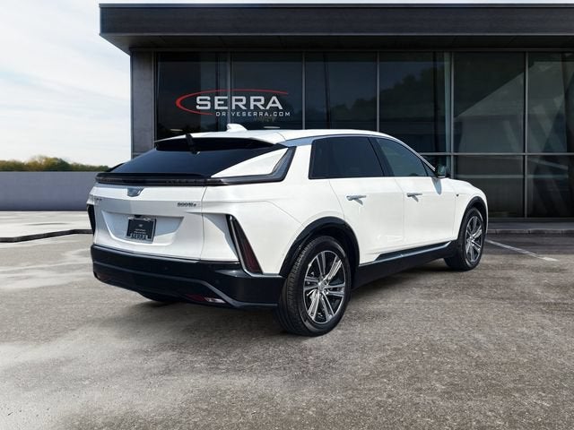 2024 Cadillac LYRIQ Luxury 2