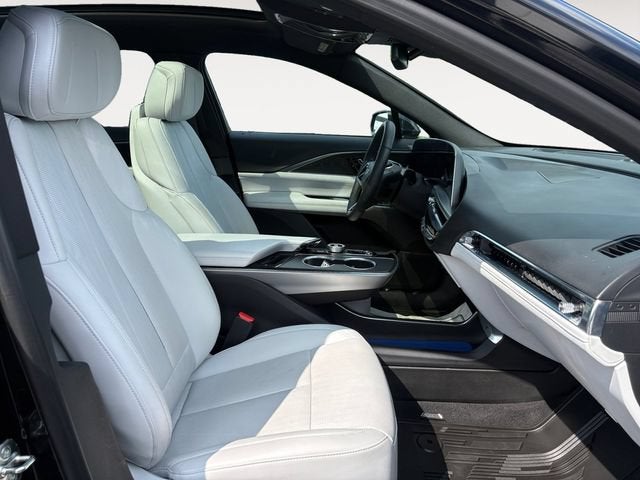2024 Cadillac LYRIQ Sport 1