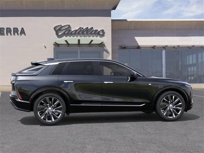 2025 Cadillac LYRIQ Luxury 3