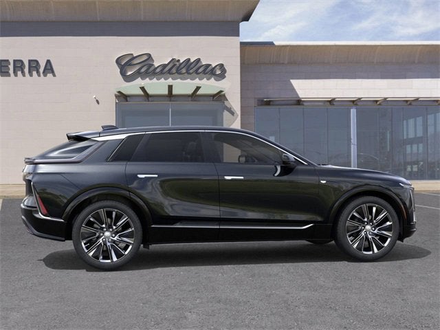 2025 Cadillac LYRIQ Luxury 3