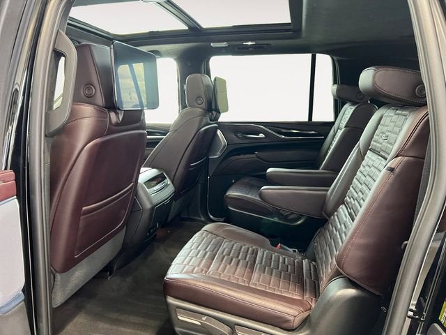 2023 Cadillac Escalade ESV Sport Platinum