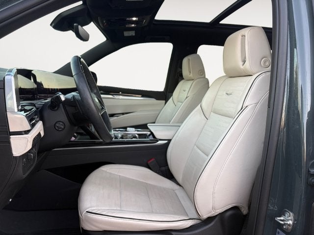 2025 Cadillac Escalade ESV Sport