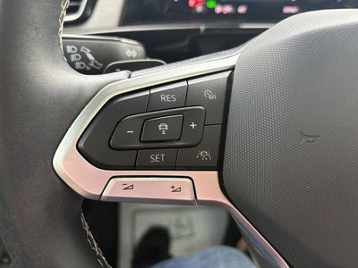 2024 Volkswagen Atlas Cross Sport 2.0T SE w/Technology