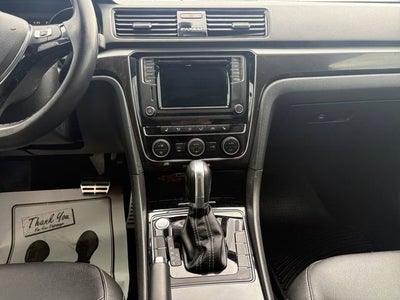 2018 Volkswagen Passat V6 GT