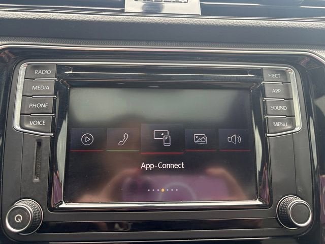 2018 Volkswagen Passat V6 GT
