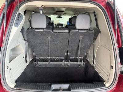 2016 Chrysler Town & Country Touring