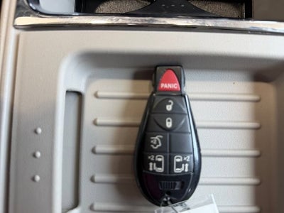 2016 Chrysler Town & Country Touring