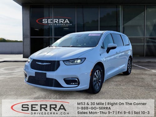 2023 Chrysler Pacifica Hybrid Touring L