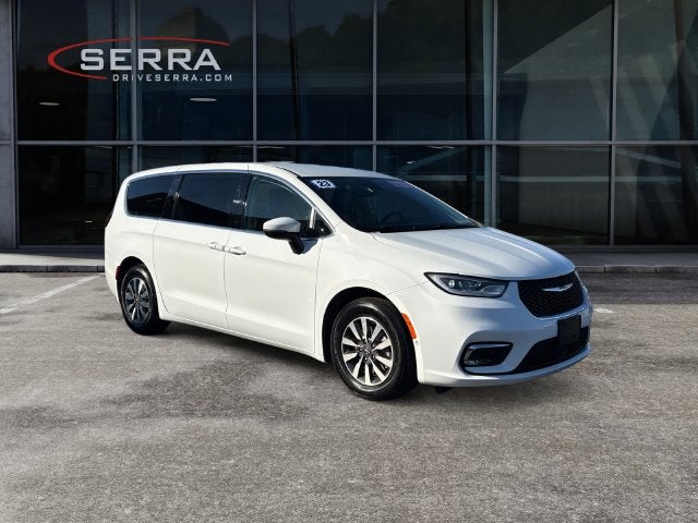 2023 Chrysler Pacifica Hybrid Touring L